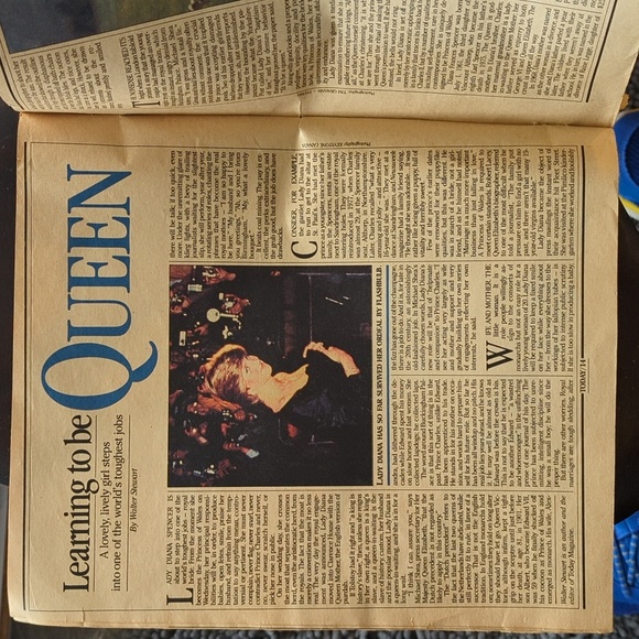 Charles  and Diana Wedding Commemorative Newspaper issue - Picture 5 of 5